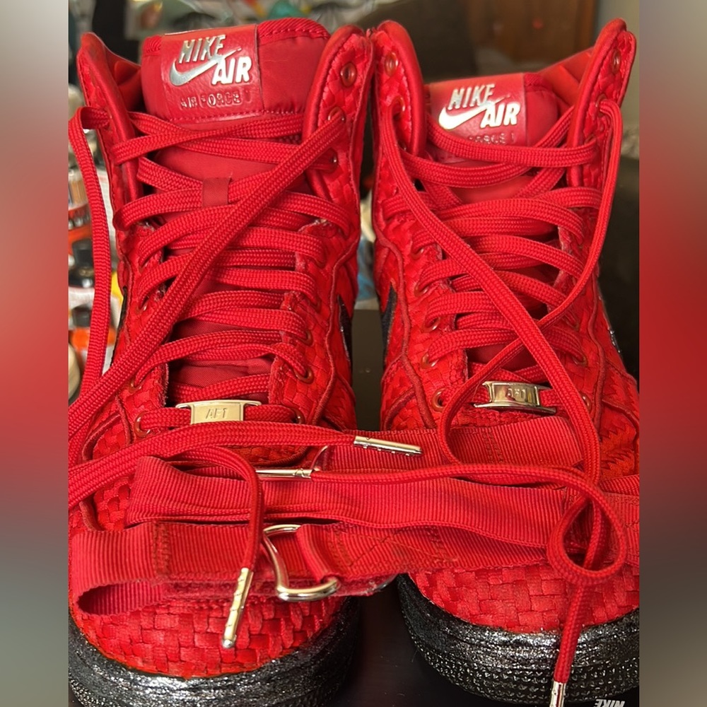 MENS 10 / Women’s 11.5 AIR FORCE 1 RED WOVEN Customized glitter 🔥